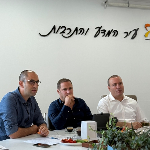 שותפות בין-עירונית מרגשת:  עיריית ראשון לציון הצטרפה למיזם האקולוגי הראשון מסוגו בישראל שמובילה עיריית רחובות – האקופארק