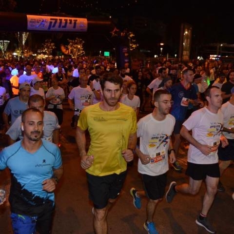 מרוץ הלילה ברחובות, בחסות רשת יוחננוף, יוצא לדרך