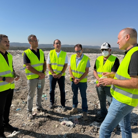 על רקע משבר הפסולת בישראל: רחובות מובילה מהלך אזורי להבטחת רציפות השירות ולהיערכות לעתיד הטיפול בפסולת