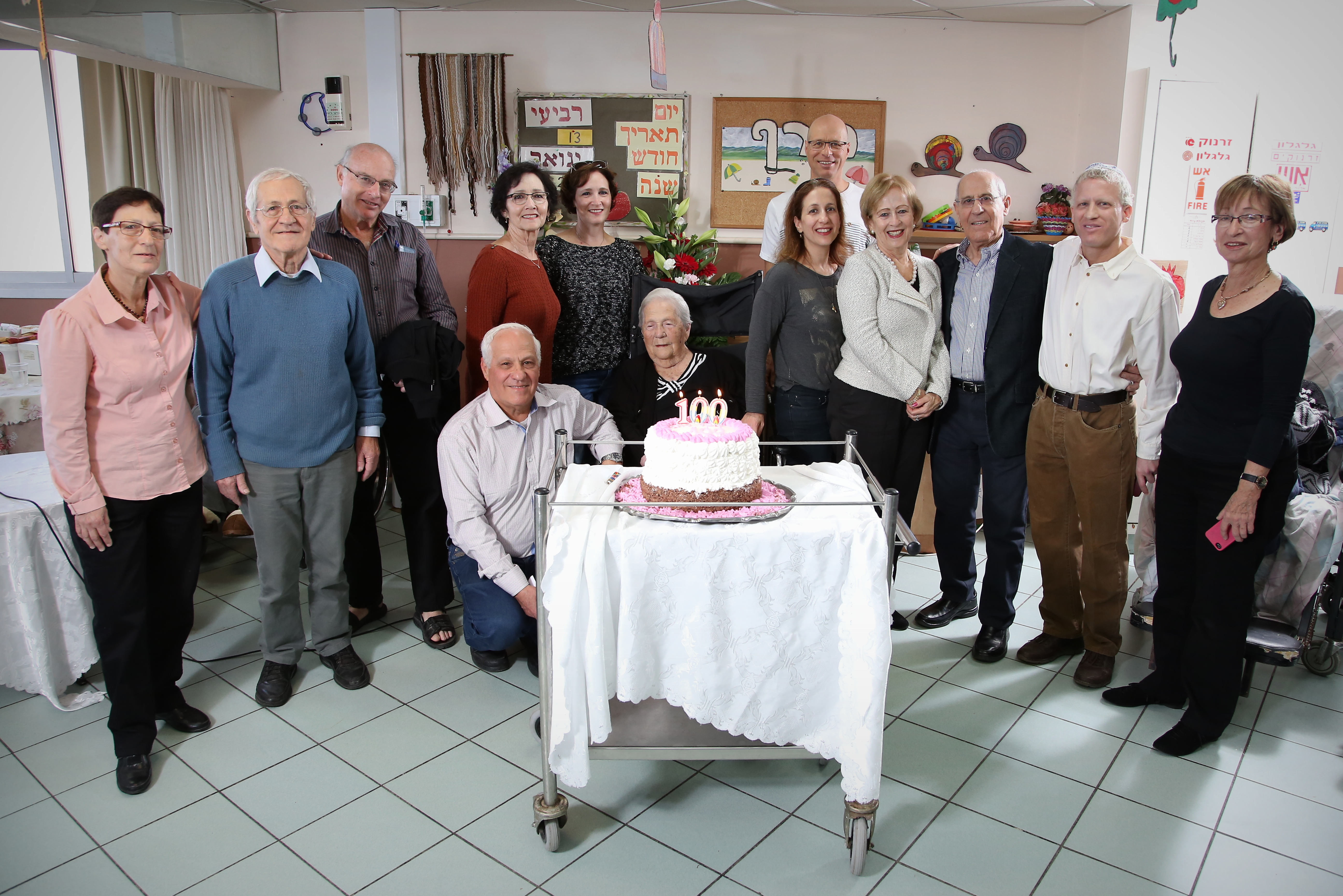 שלומית שפריצנק חוגגת 100