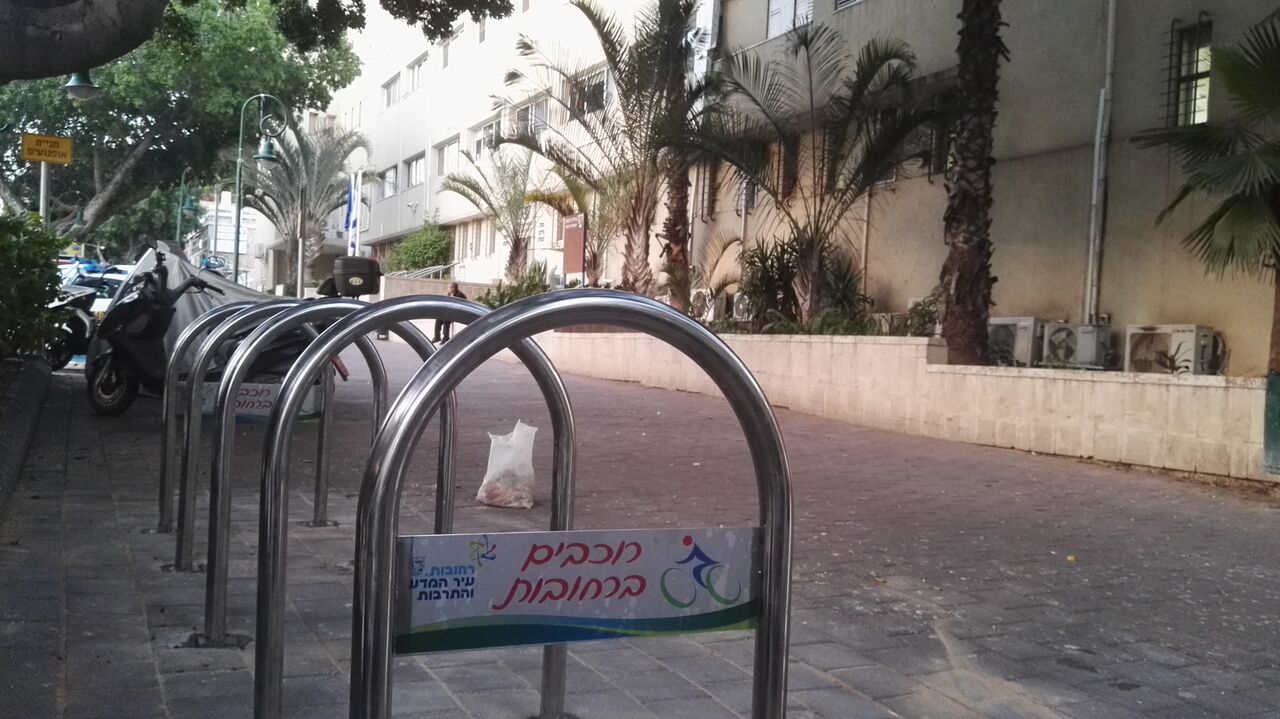 מתקני חניה לאופניים