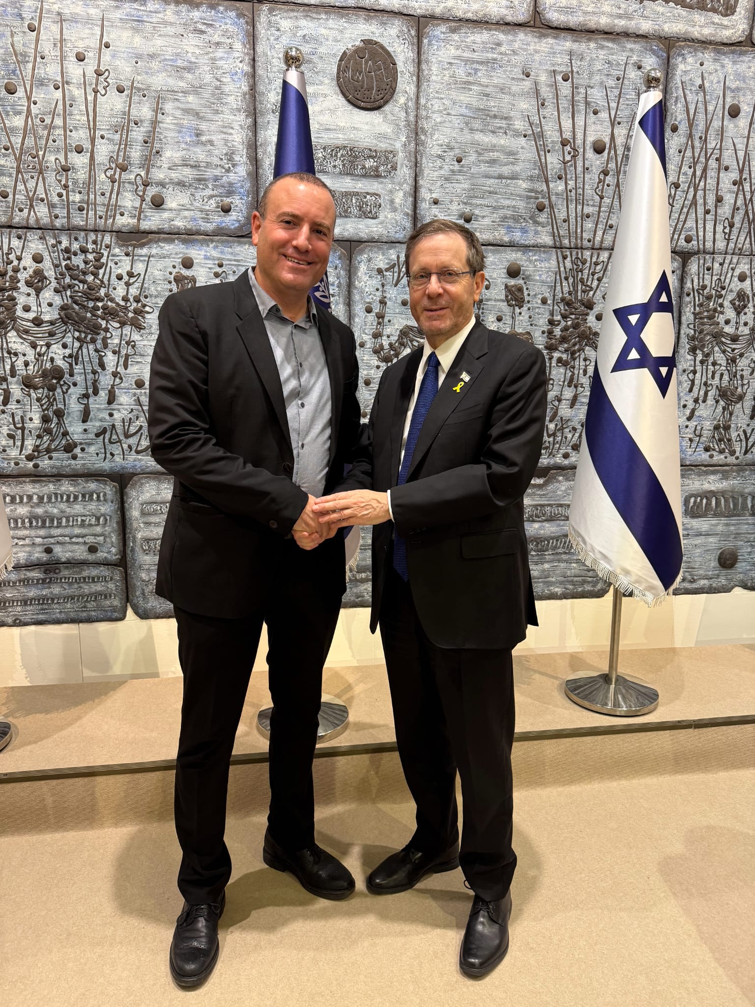 רחובות מובילה את החזית הארצית להיערכות לשינויי אקלים: ראש העיר מתן דיל, יחד עם ראשי רשויות מובילות בתחום, באירוע שיא בבית הנשיא