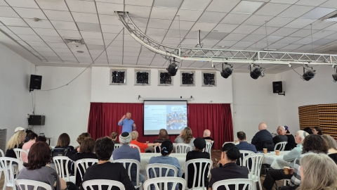 מפגש_שיתוף_קהילה_-_תכנית_אב_לאזרחים_ותיקים_(7).jpeg